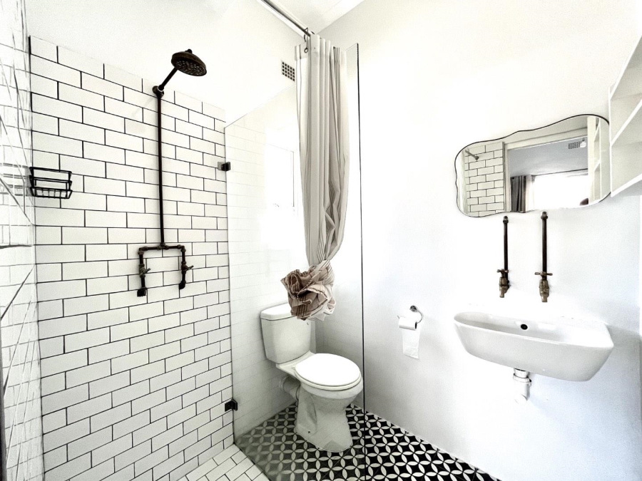 To Let 2 Bedroom Property for Rent in Sea Point Western Cape
